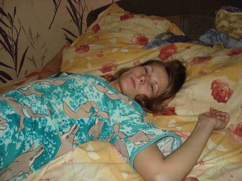 Трубочка в киске и толстый хер в заднице 4 фотография