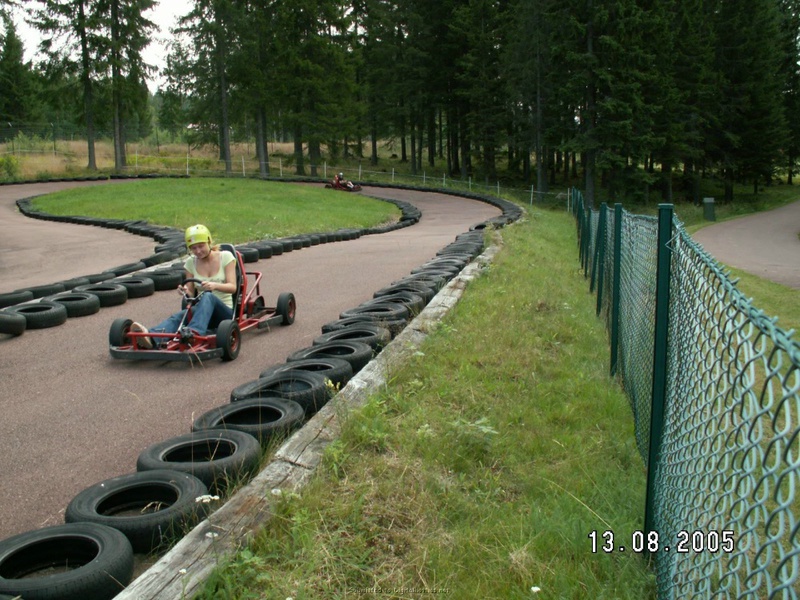 За прекрасный день девушка отблагодарила минетом парня 1 фотография
